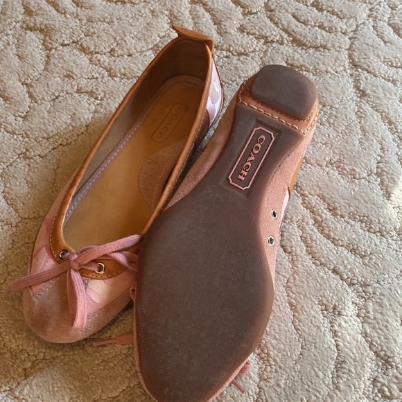 Coach shoes - Picture 2 of 3